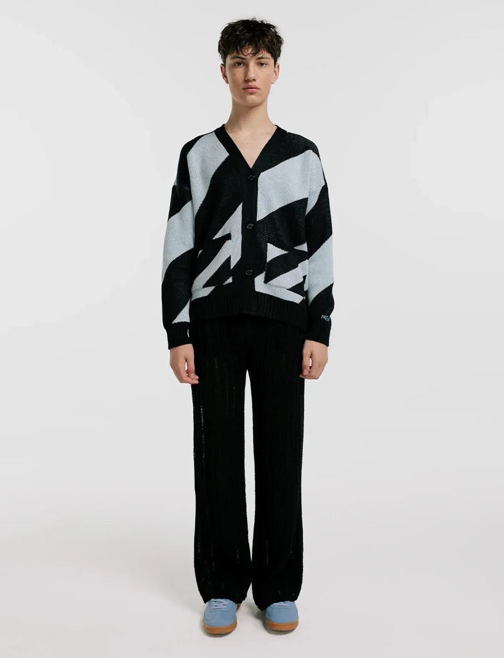 Cardigan Diagonal Hombre foto de frente