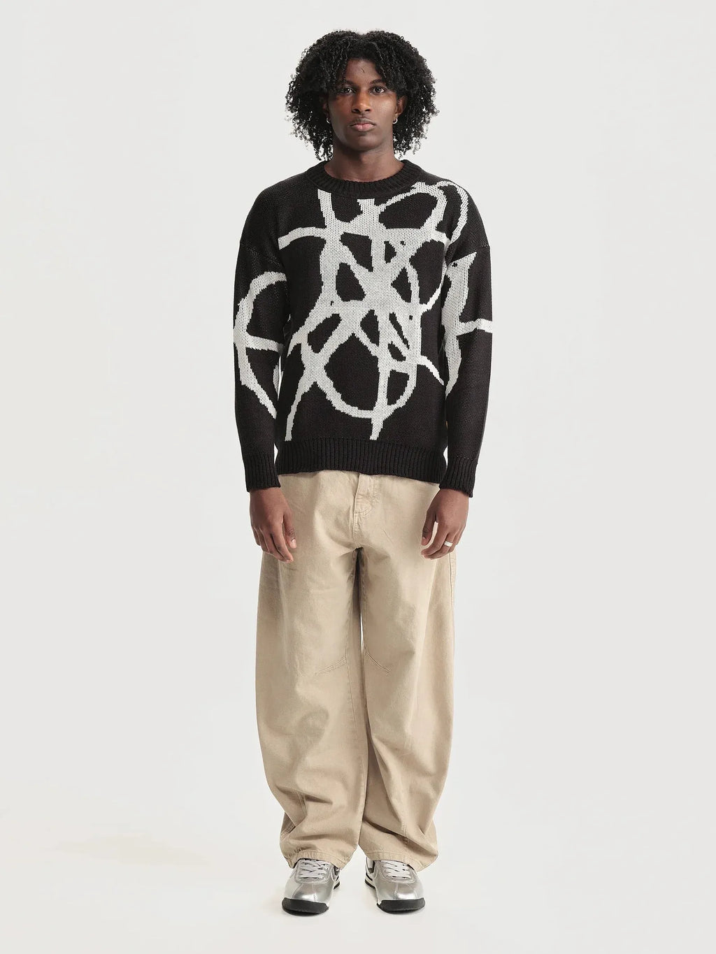 Sweater Nudo Hombre foto de cuerpo entero
