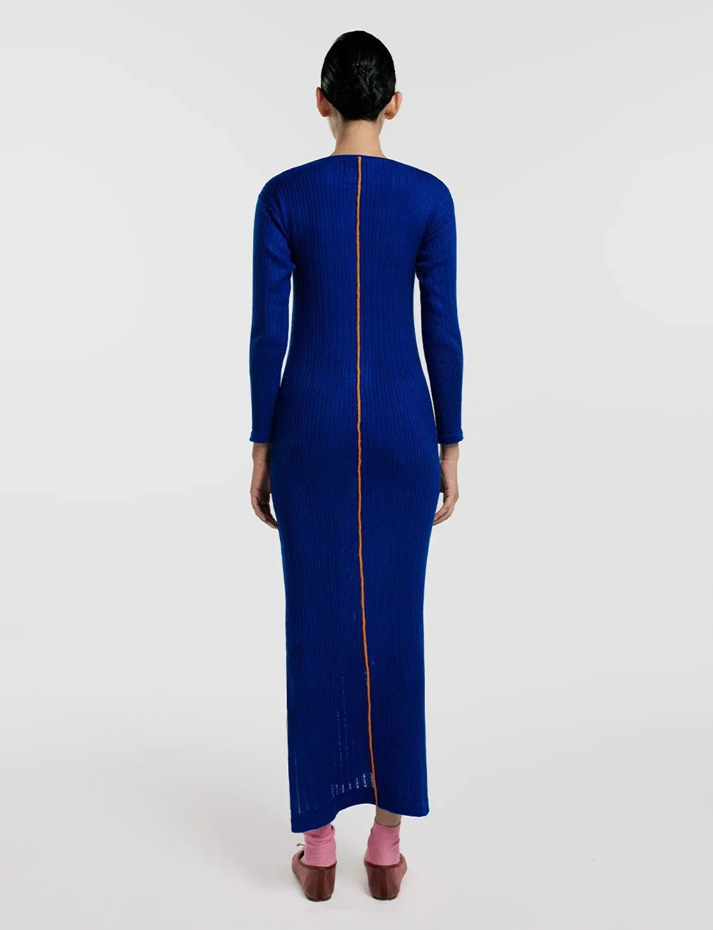 Vestido Largo Rib Azul foto de espalda