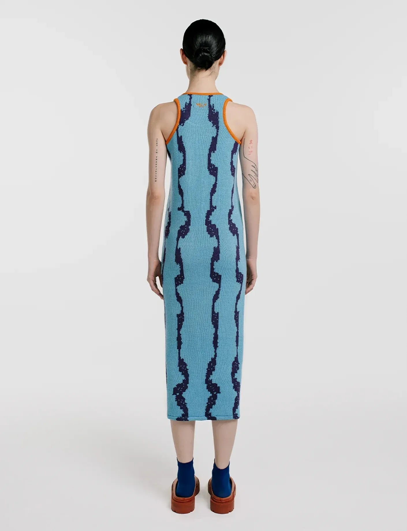 Vestido Midi Serpentina de espalda