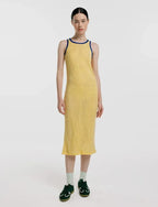 Vestido Midi Amarillo de frente